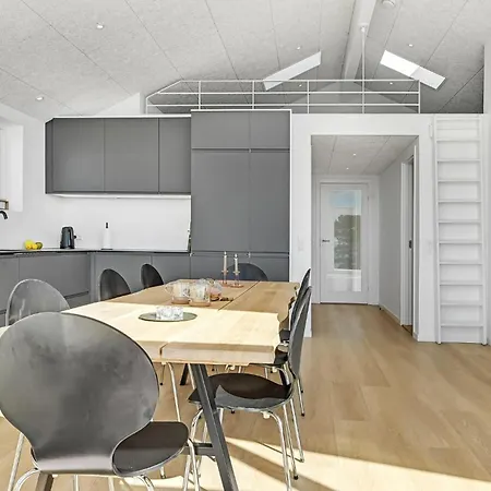 Front In With Kitchen