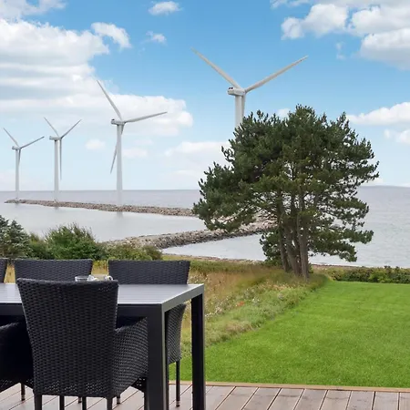 Front In With Kitchen Ebeltoft